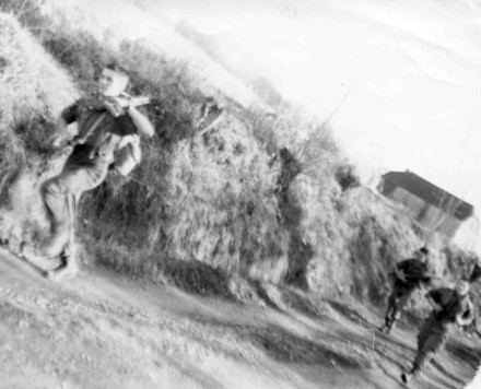 Le S/C G.DULION porte une AA 52 Le S/C G.DULION porte une AA 52